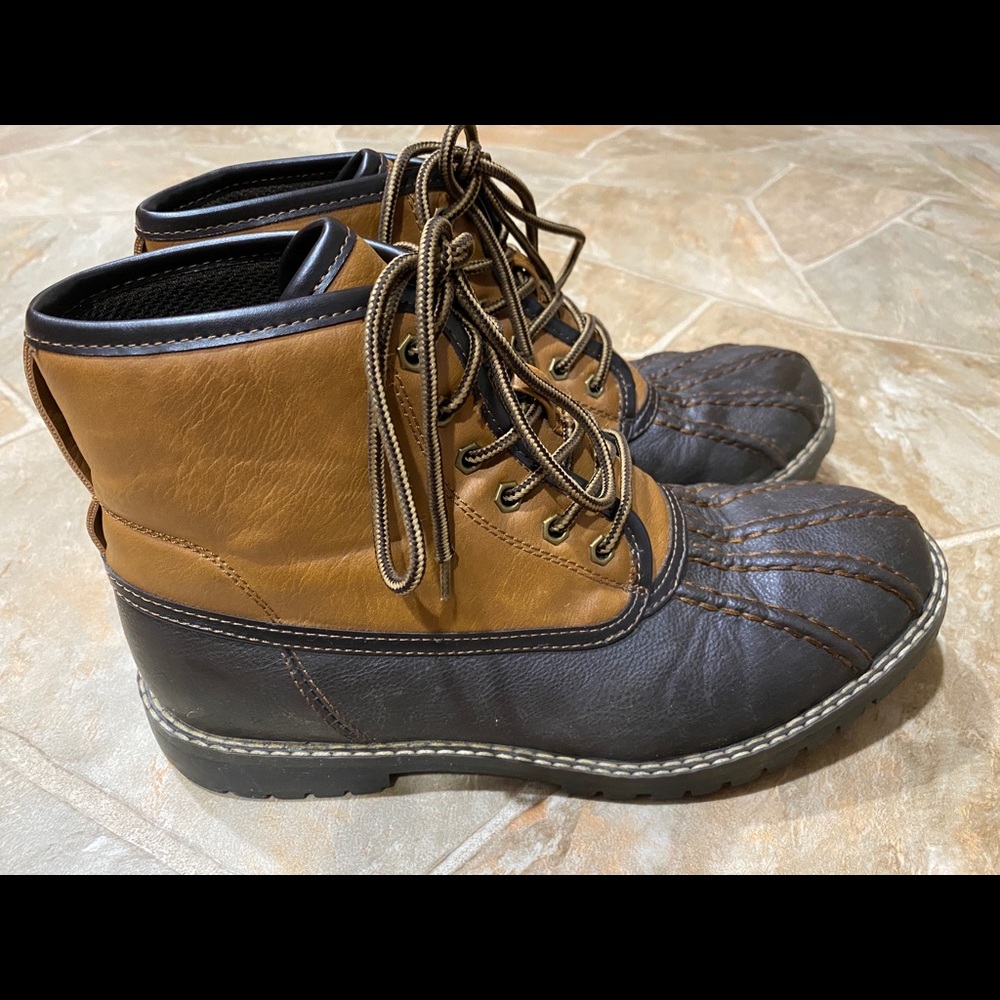 Men’s size 9 Duck Boots